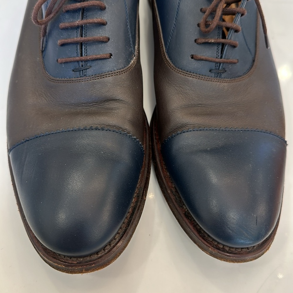 Gucci Men's Two-Tone Leather Oxford Shoes - Picture 6 of 6